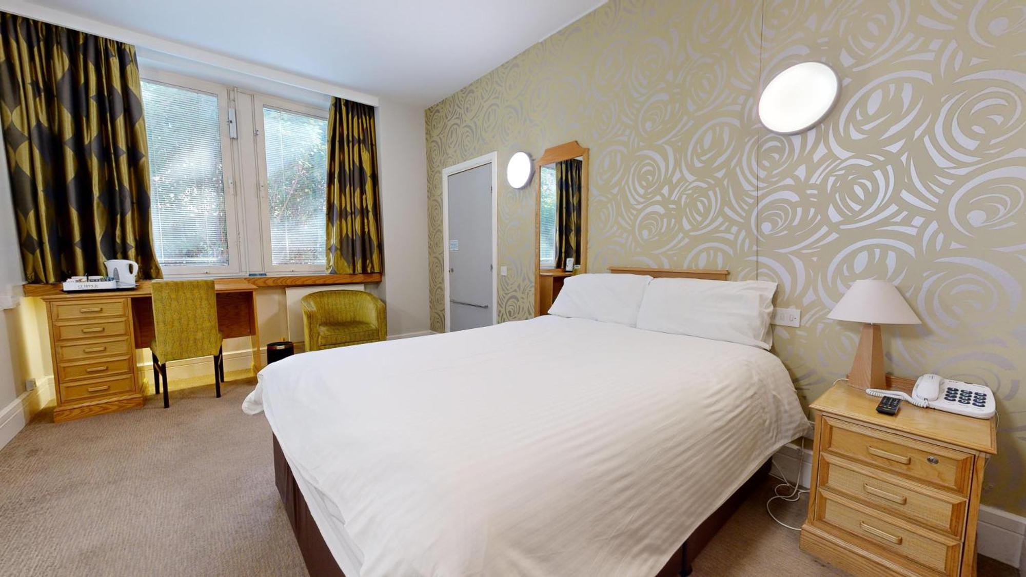 Kents Hill Park Training & Conference Centre Hotel Milton Keynes Exterior foto