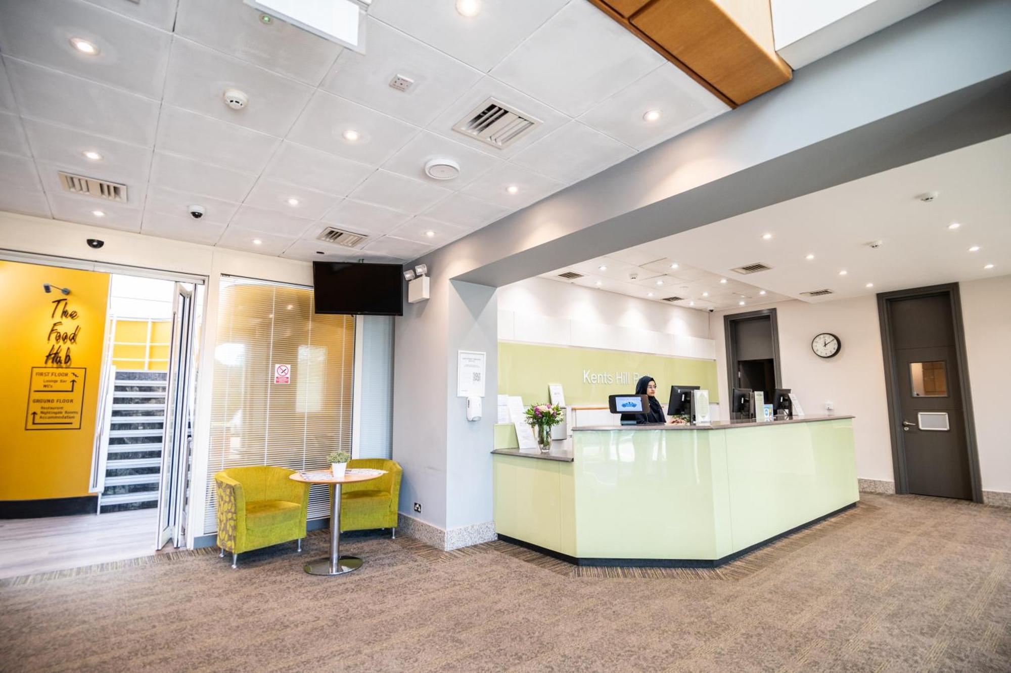 Kents Hill Park Training & Conference Centre Hotel Milton Keynes Exterior foto