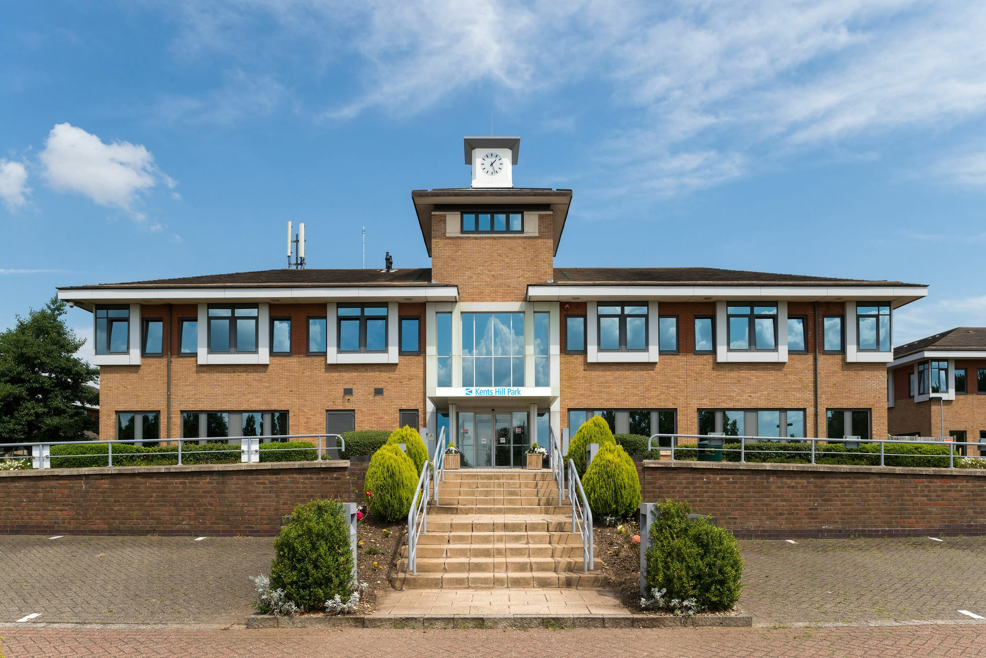 Kents Hill Park Training & Conference Centre Hotel Milton Keynes Exterior foto