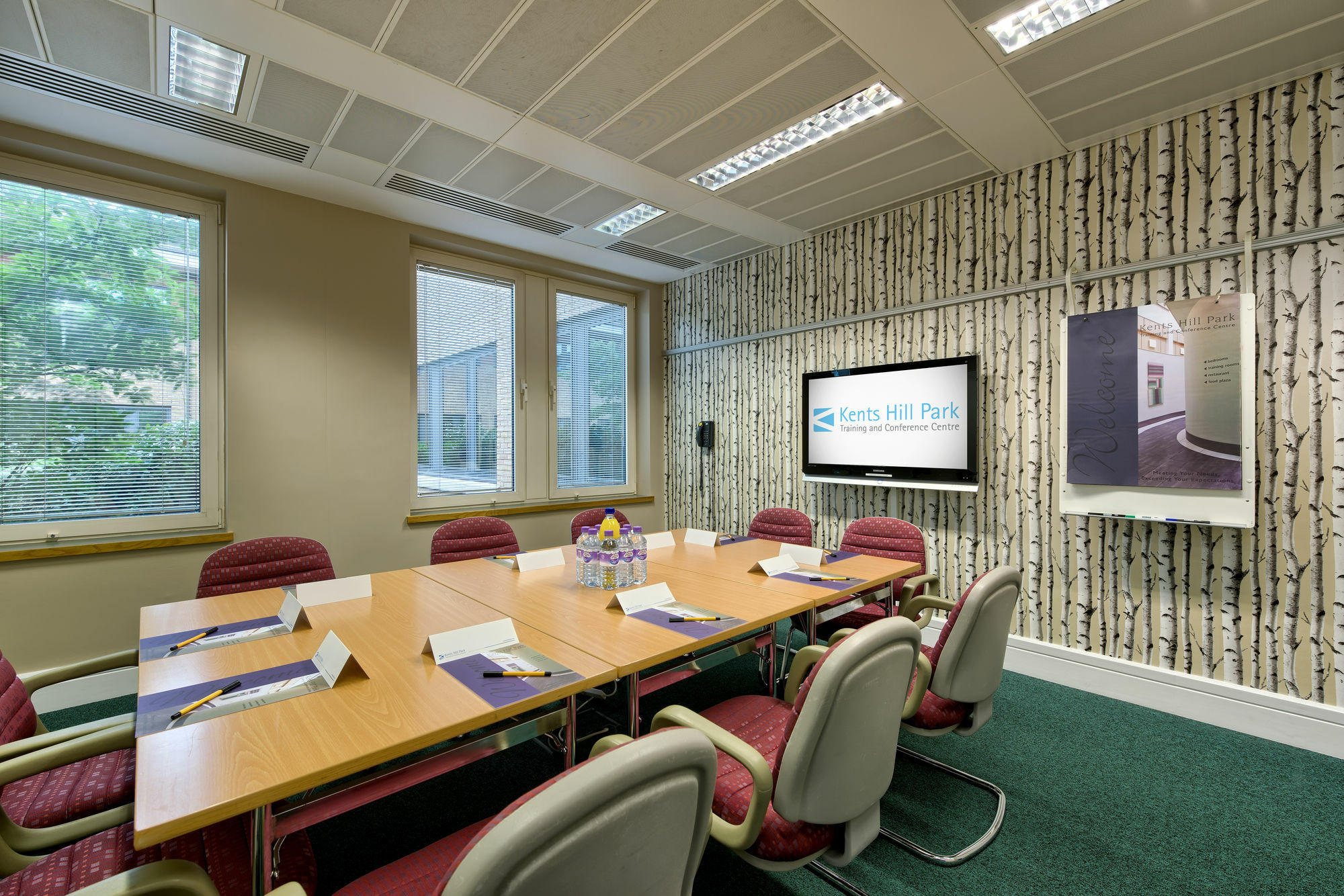 Kents Hill Park Training & Conference Centre Hotel Milton Keynes Exterior foto